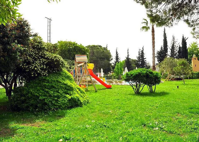 Serra Park 호텔 4*